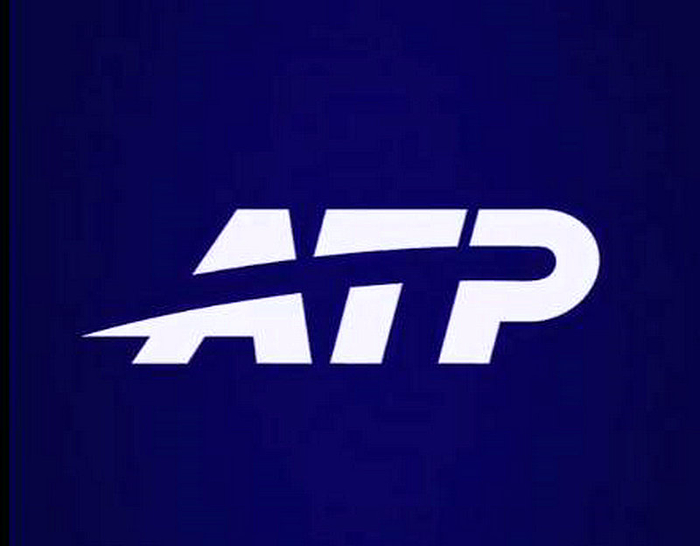 世界杯官网入口-辛纳力擒丰塞卡，德约落败自言肘部无碍，阿尼娃遭加新星横扫|大师赛|体育比赛|球员|名将|德约科维奇_新浪体育_新浪新闻