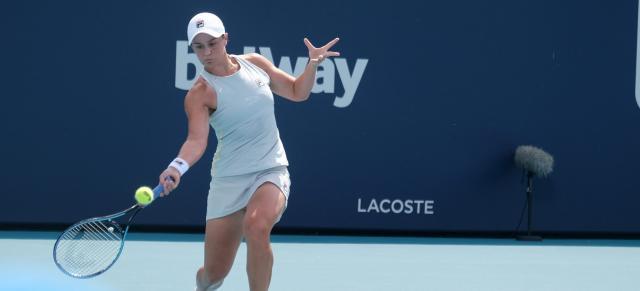 世界杯官网入口-巴蒂迈阿密卫冕强势回归 “三小巨头”之争再起波澜